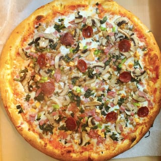 Artistic Pizza's Everything Pizza