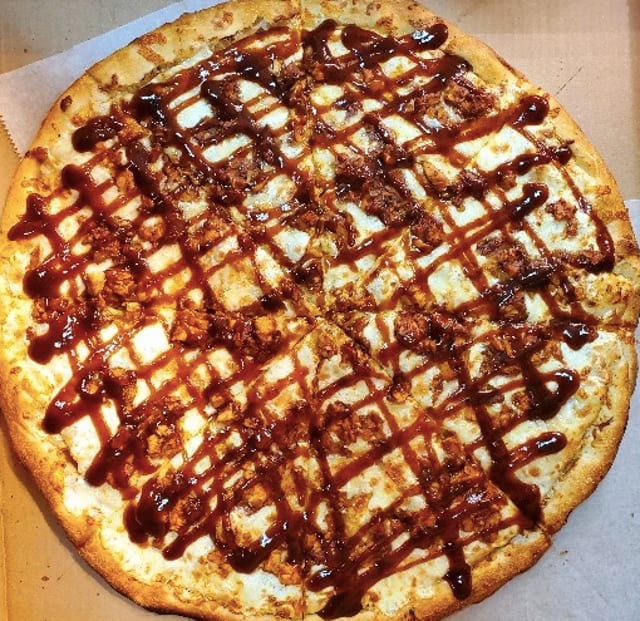 Artistic Pizza's B.B.Q Chicken Pie.